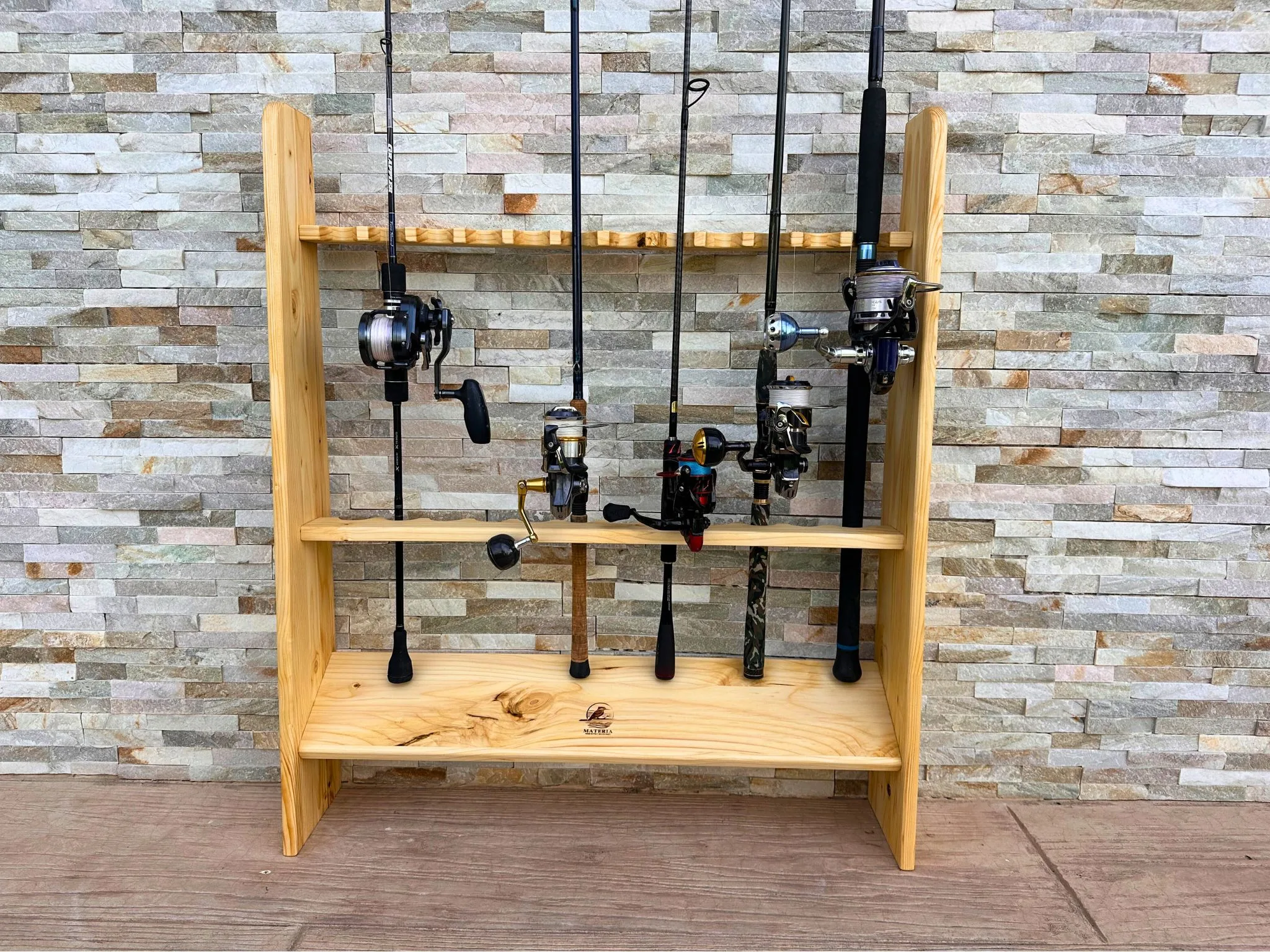 Portacañas de madera hecho a mano